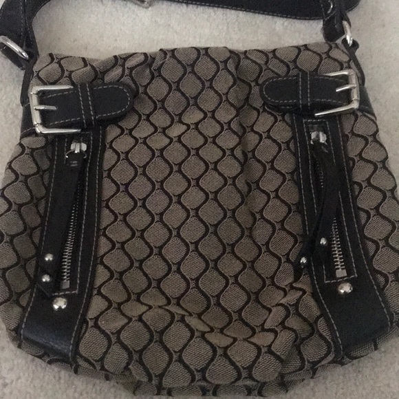 Nine West Handbags - Nine West Crossbody Purse